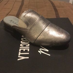 New in Box- Amuse Society x Matisse Mules